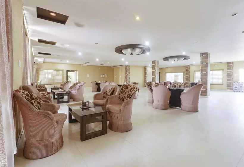 ホテル Shiv Villas By Oyo Rooms