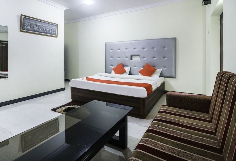 ホテル Shiv Villas By Oyo Rooms