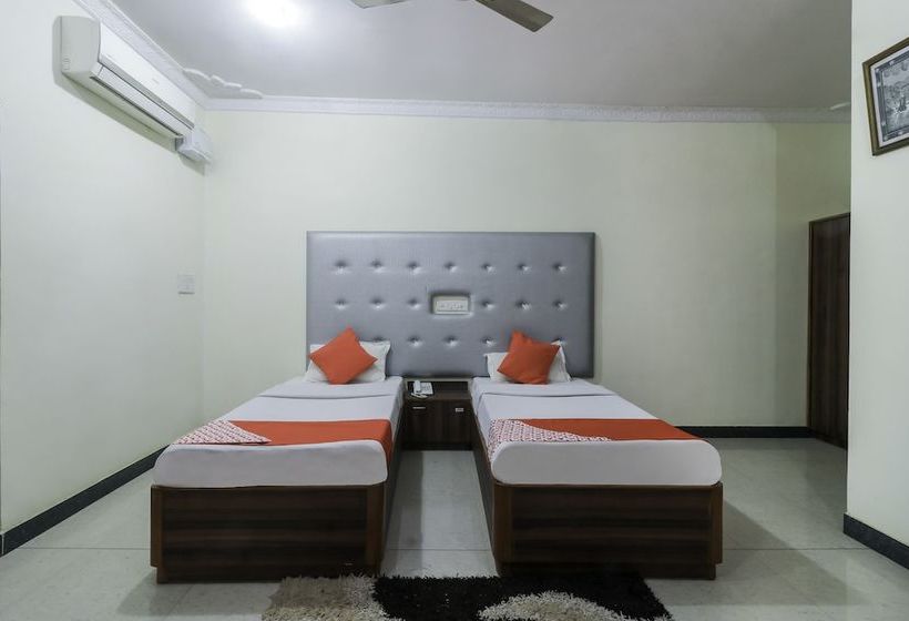 ホテル Shiv Villas By Oyo Rooms