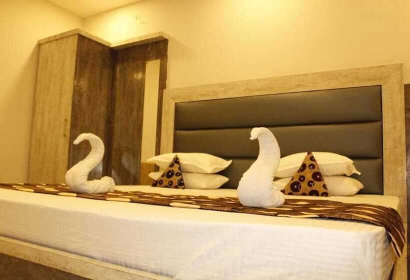 هتل Shri Shiva Palace