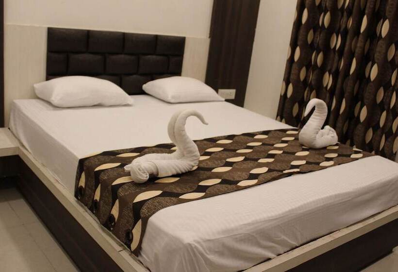 هتل Shri Shiva Palace