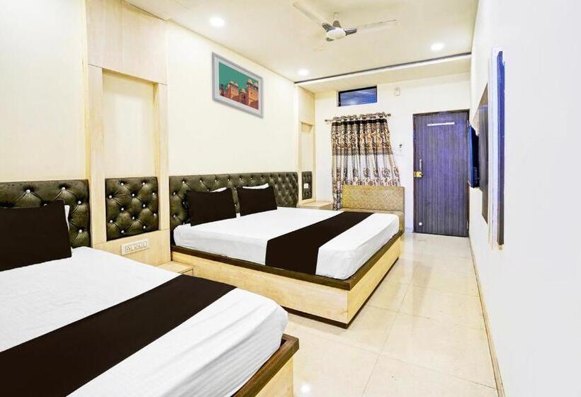 هتل Shri Shiva Palace