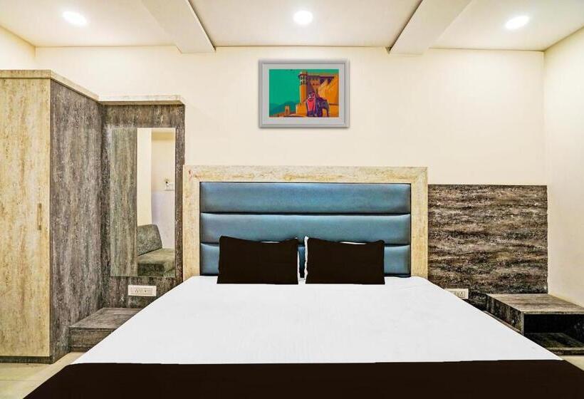 هتل Shri Shiva Palace