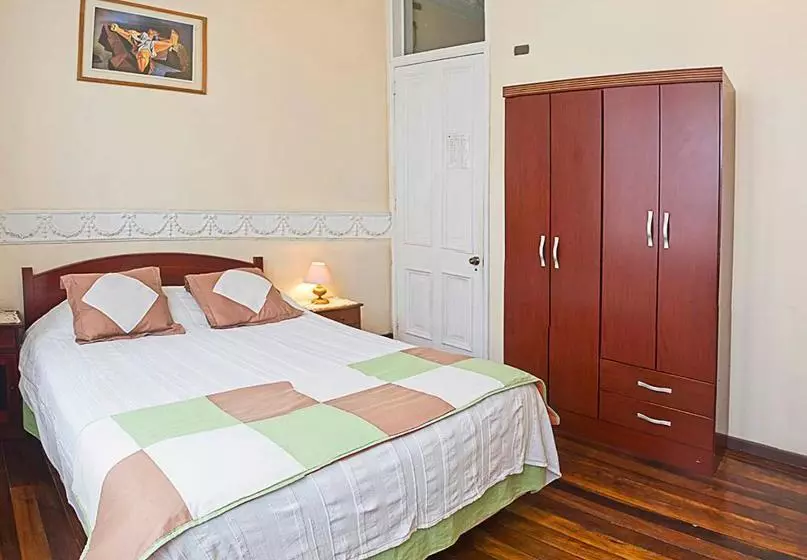 Majatalo Paseo Valle