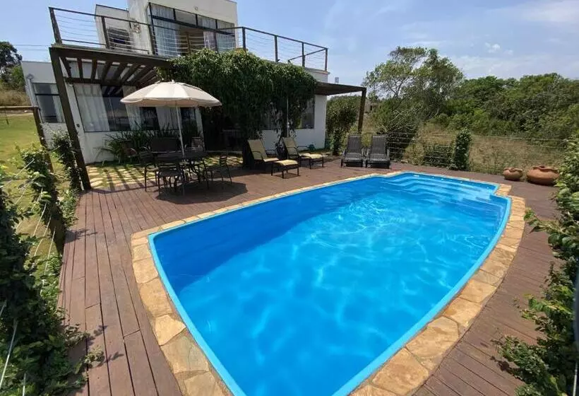 Majatalo Pousada Espelho D água Capitólio