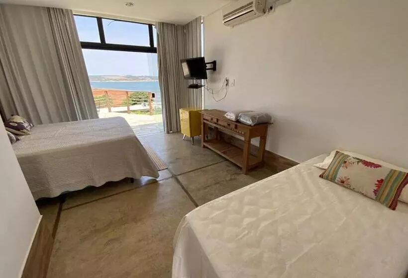 Majatalo Pousada Espelho D água Capitólio