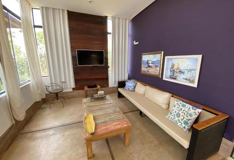 Majatalo Pousada Espelho D água Capitólio