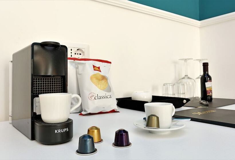 پانسیون Romantica Guest House