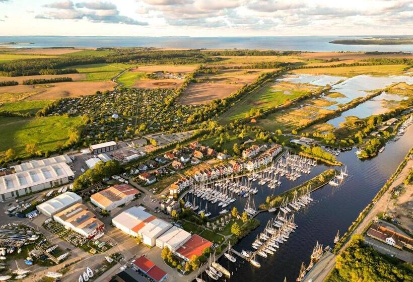 مبيت وإفطار Slube Am Yachthafen Greifswald