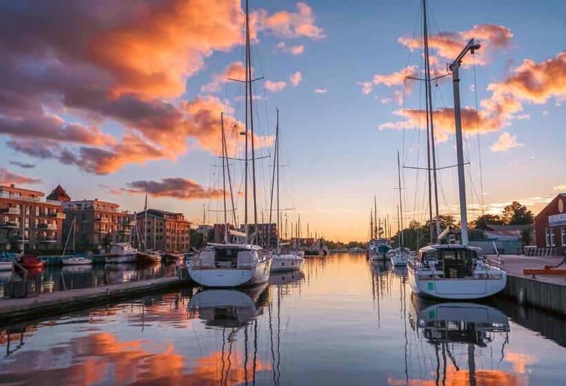 مبيت وإفطار Slube Am Yachthafen Greifswald