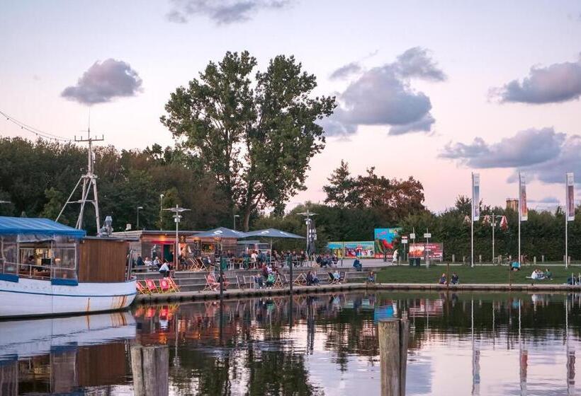 مبيت وإفطار Slube Am Yachthafen Greifswald