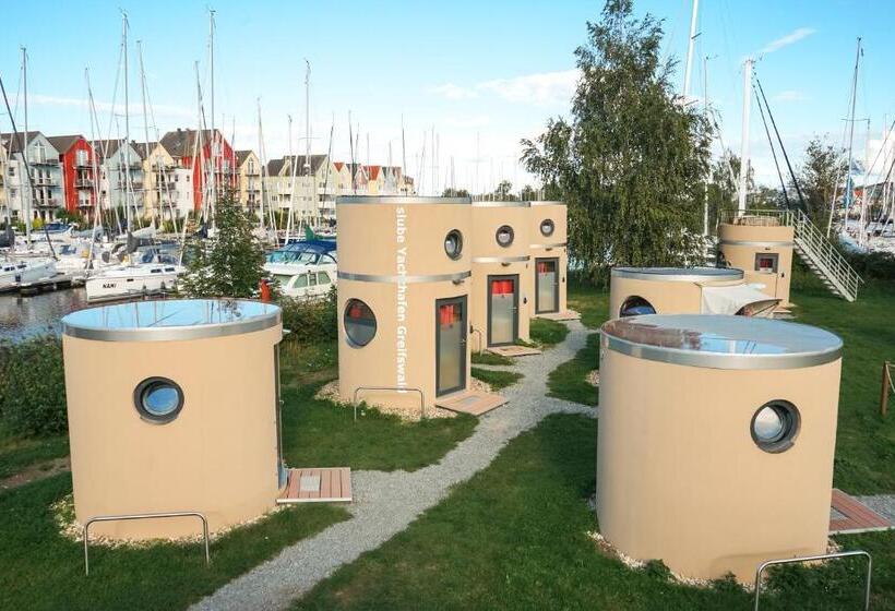 مبيت وإفطار Slube Am Yachthafen Greifswald