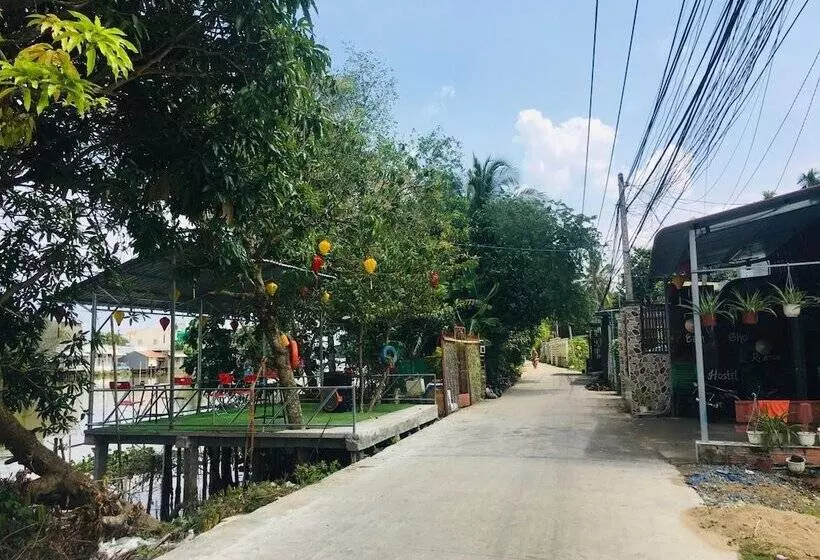 Can Tho Riverside Hostel