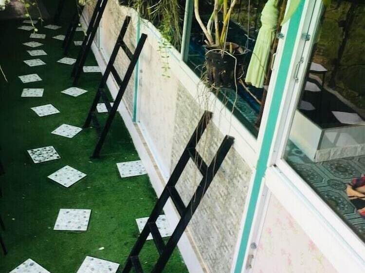 Can Tho Riverside Hostel