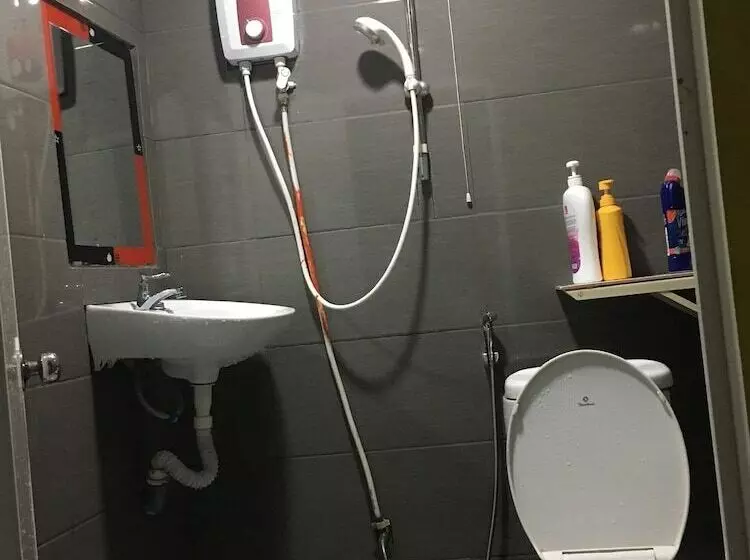 Can Tho Riverside Hostel