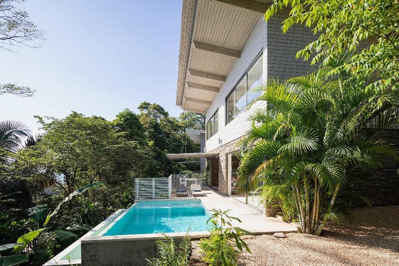 فندق Akwa Santa Teresa Ocean View Villas & Rooms