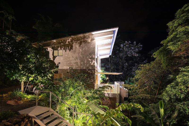 فندق Akwa Santa Teresa Ocean View Villas & Rooms