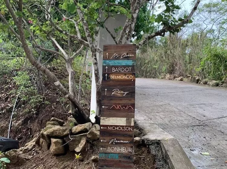 ホテル Akwa Santa Teresa Ocean View Villas & Rooms
