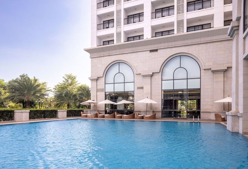 هتل Meliá Vinpearl Hai Phong Rivera