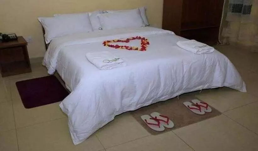 هتل Omega Gardens