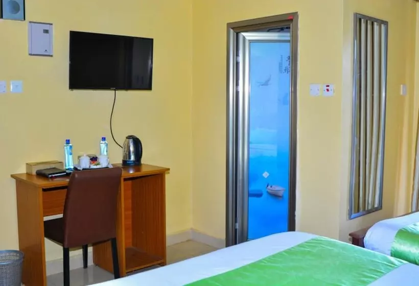 هتل Omega Gardens