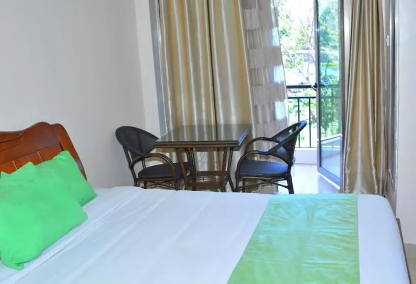 هتل Omega Gardens