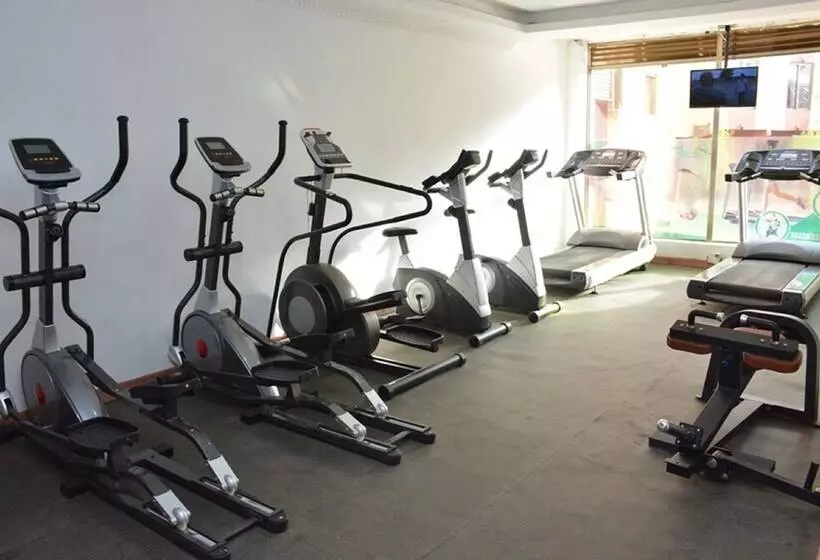 هتل Omega Gardens