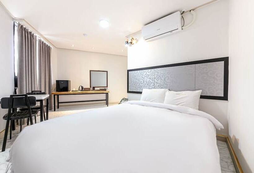 Yeosu Hotel Encore