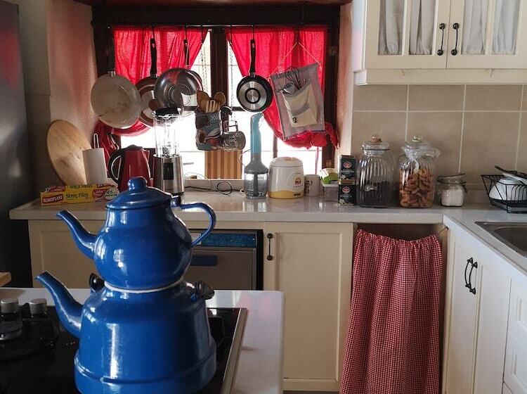 Ayvalik Sarigelin Pansiyon