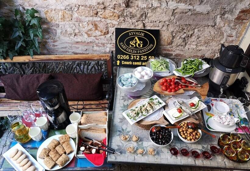 Ayvalik Sarigelin Pansiyon