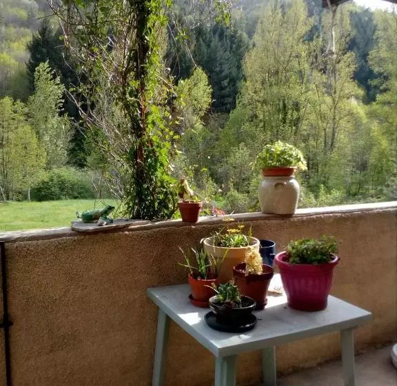 Hotelli Auberge De Barnas