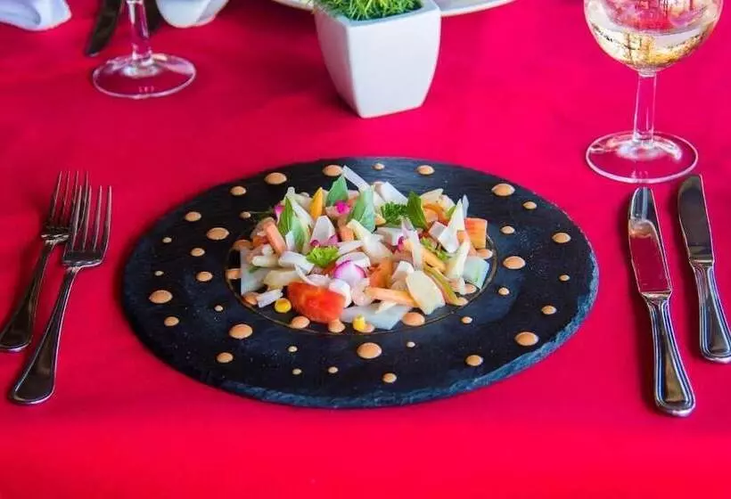 هتل Casa Del Papa Resort & Spa