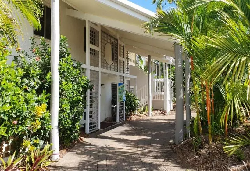 Hotelli Rainforest Castaways Resort And Spa