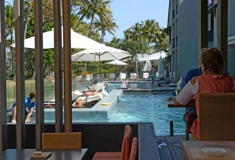 Hotelli Rainforest Castaways Resort And Spa