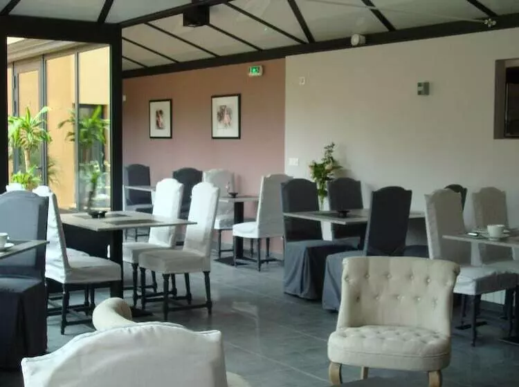 Hotelli Le Saint Aubin