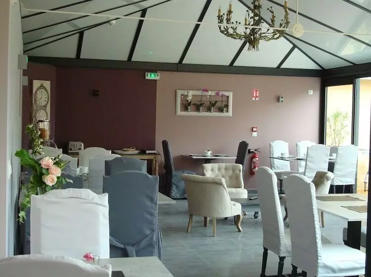 Hotelli Le Saint Aubin