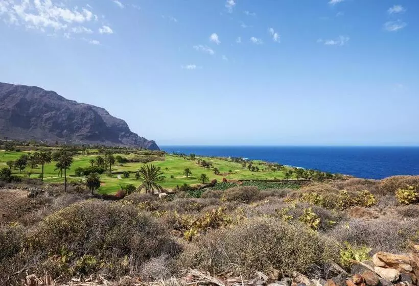 Charming House In Buenavista Del Norte With Shared Pool