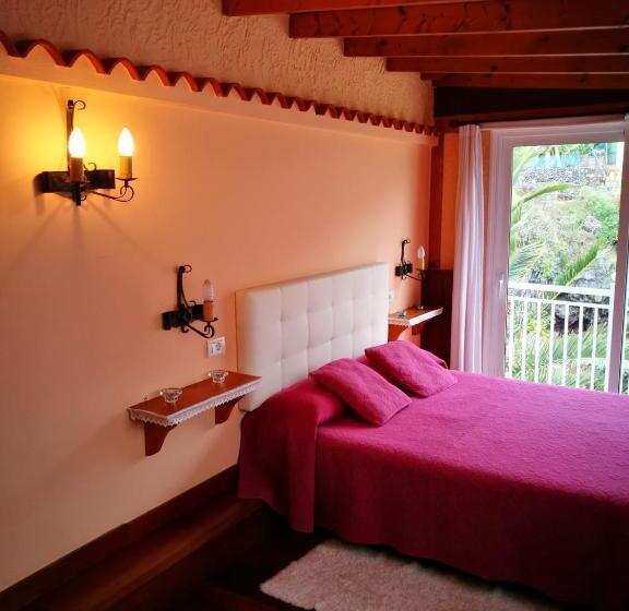 Charming House In Buenavista Del Norte With Shared Pool