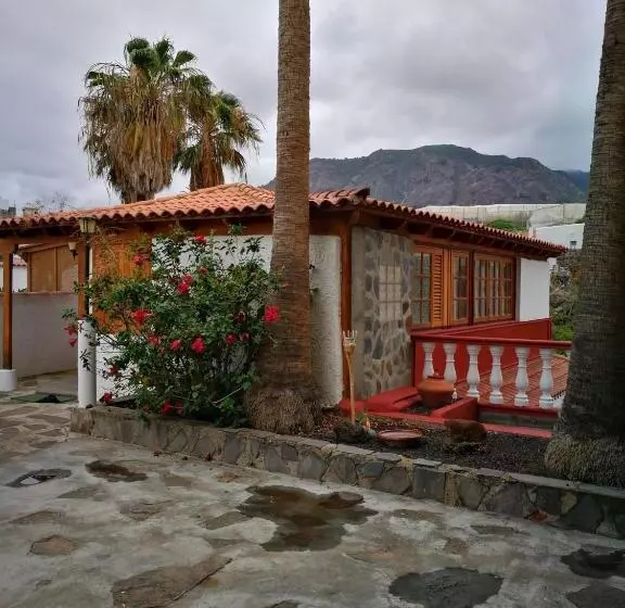 Charming House In Buenavista Del Norte With Shared Pool
