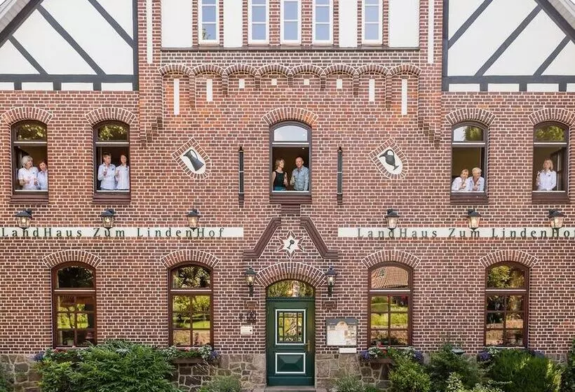Majatalo Landhaus Zum Lindenhof
