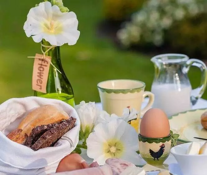 Majatalo Landhaus Zum Lindenhof