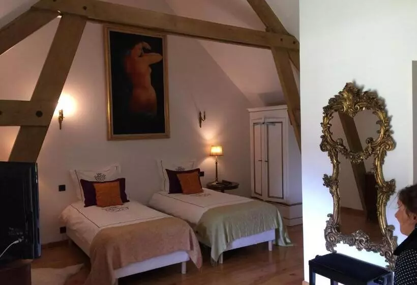 تختخواب و صبحانه Maison In Normandie