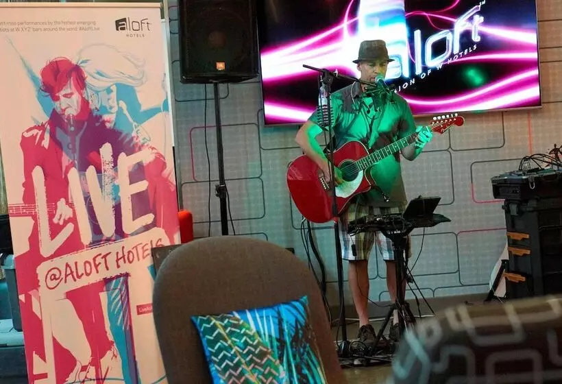 Отель Aloft Columbus Westerville