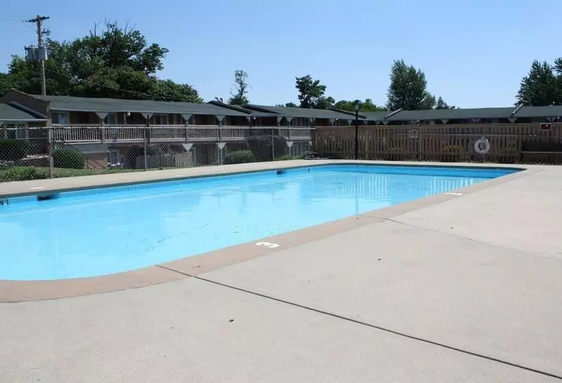 فندق Battlefield Inn Springfield