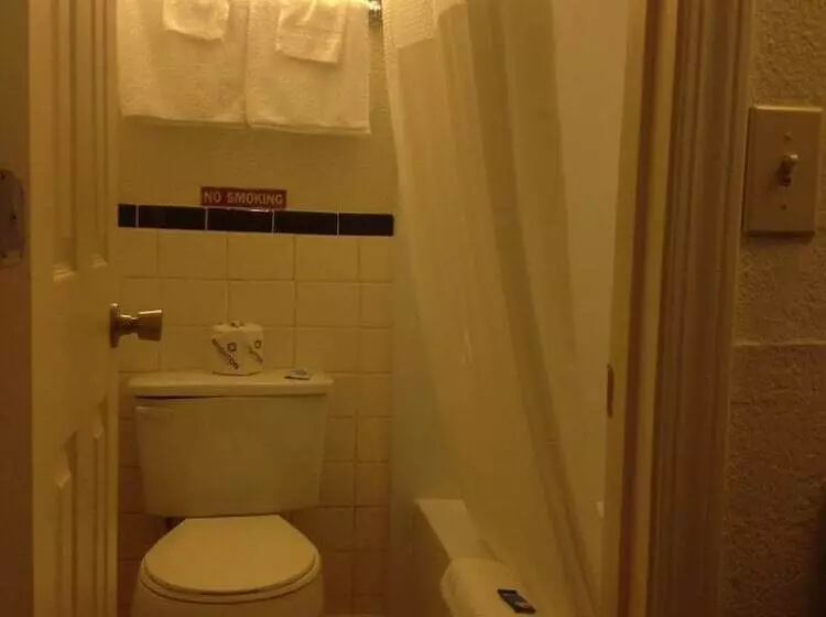 فندق Battlefield Inn Springfield