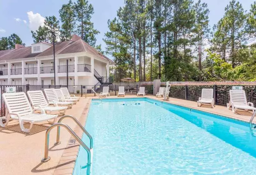 فندق Days Inn By Wyndham Americus