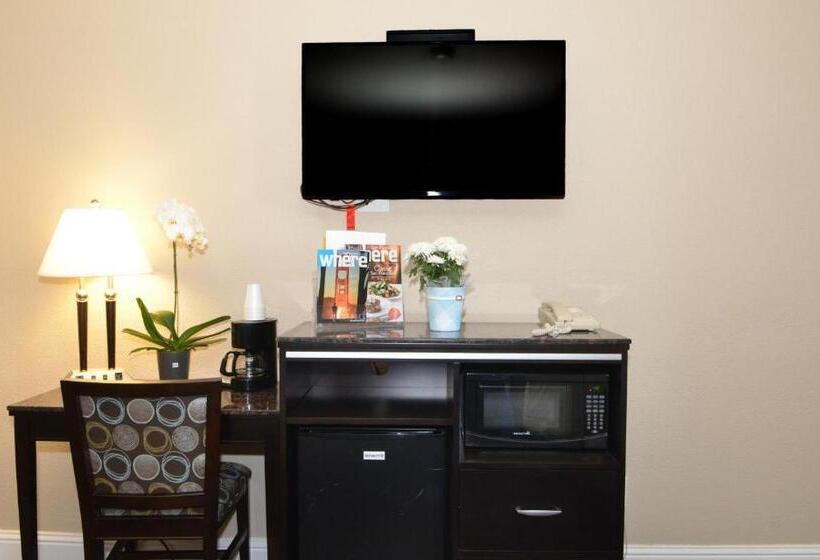 בית מלון כפרי Executive Inn