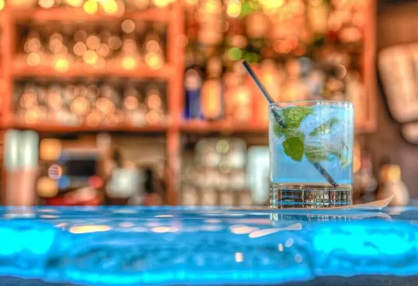 ホテル Kenai River Lodge