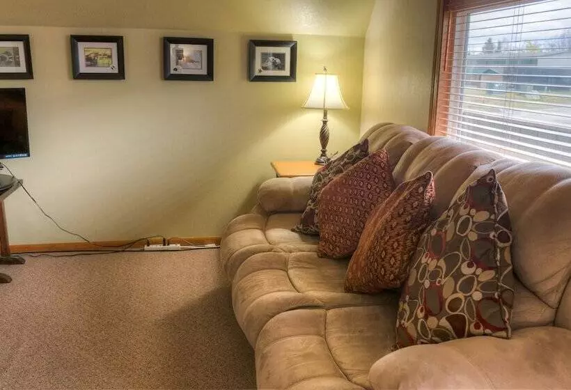 ホテル Kenai River Lodge