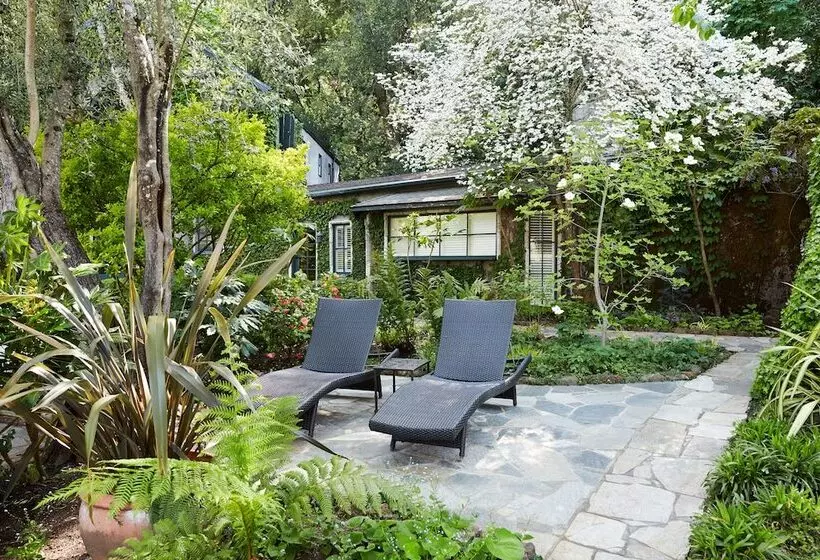 酒店 Kenwood Inn & Spa